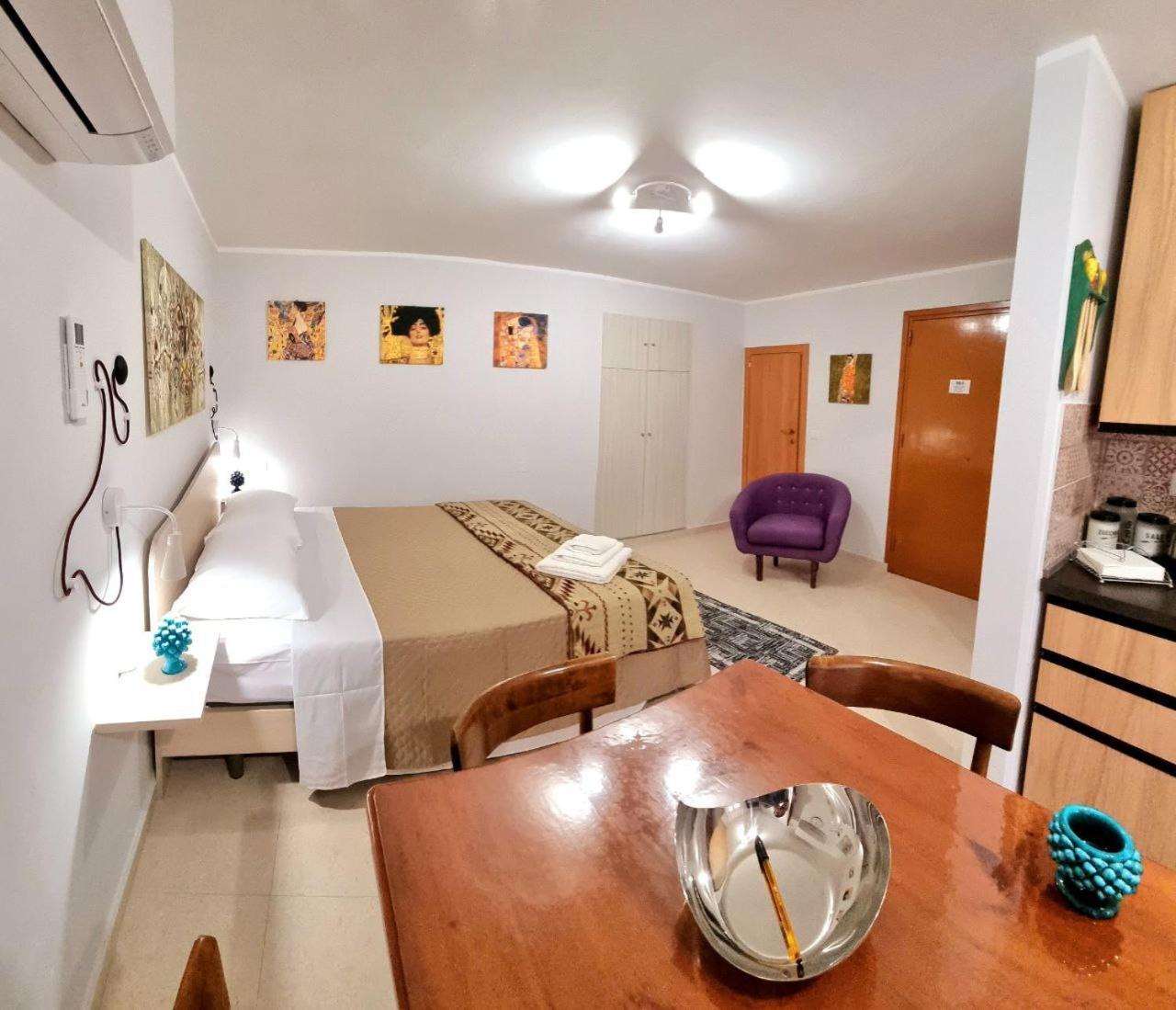 Porta Terra Apartment เชฟาลู ภายนอก รูปภาพ