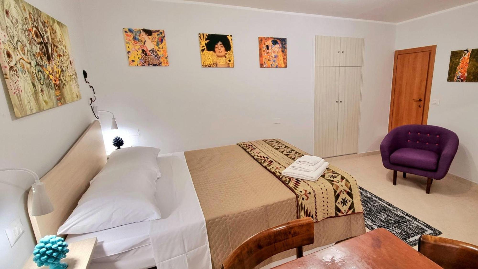 Porta Terra Apartment เชฟาลู ภายนอก รูปภาพ