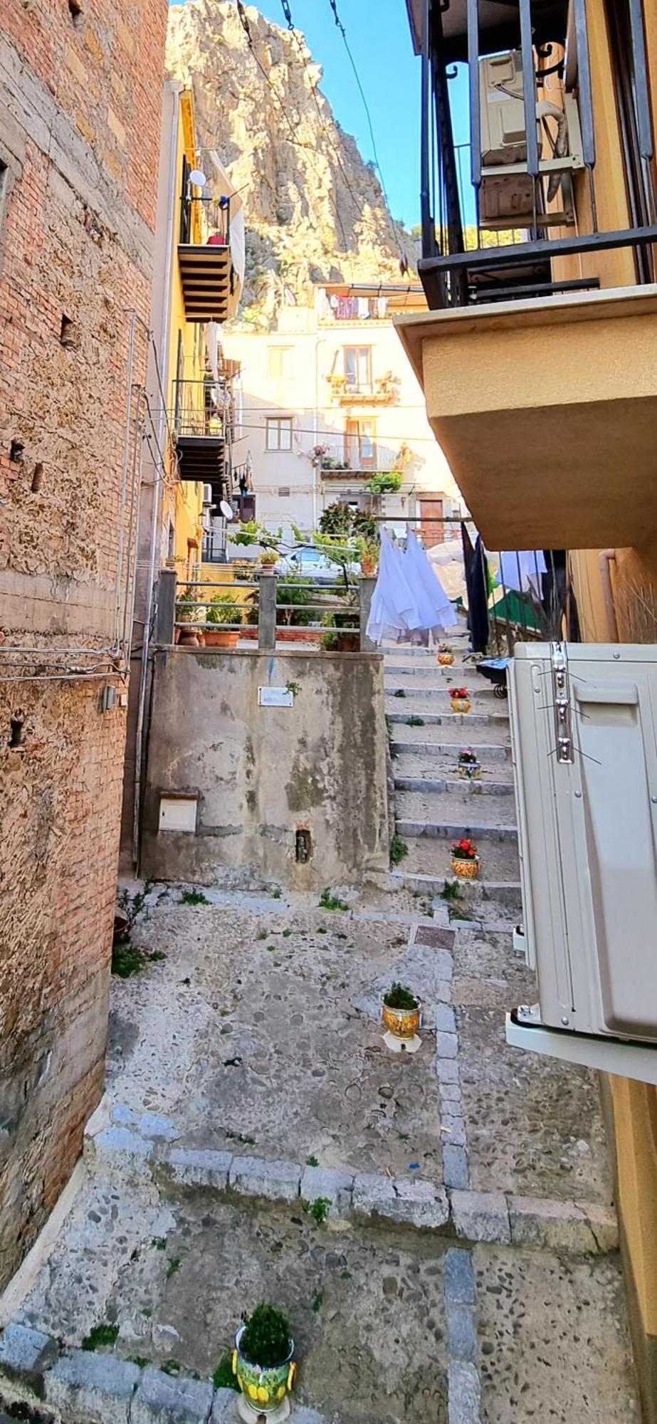 Porta Terra Apartment เชฟาลู ภายนอก รูปภาพ